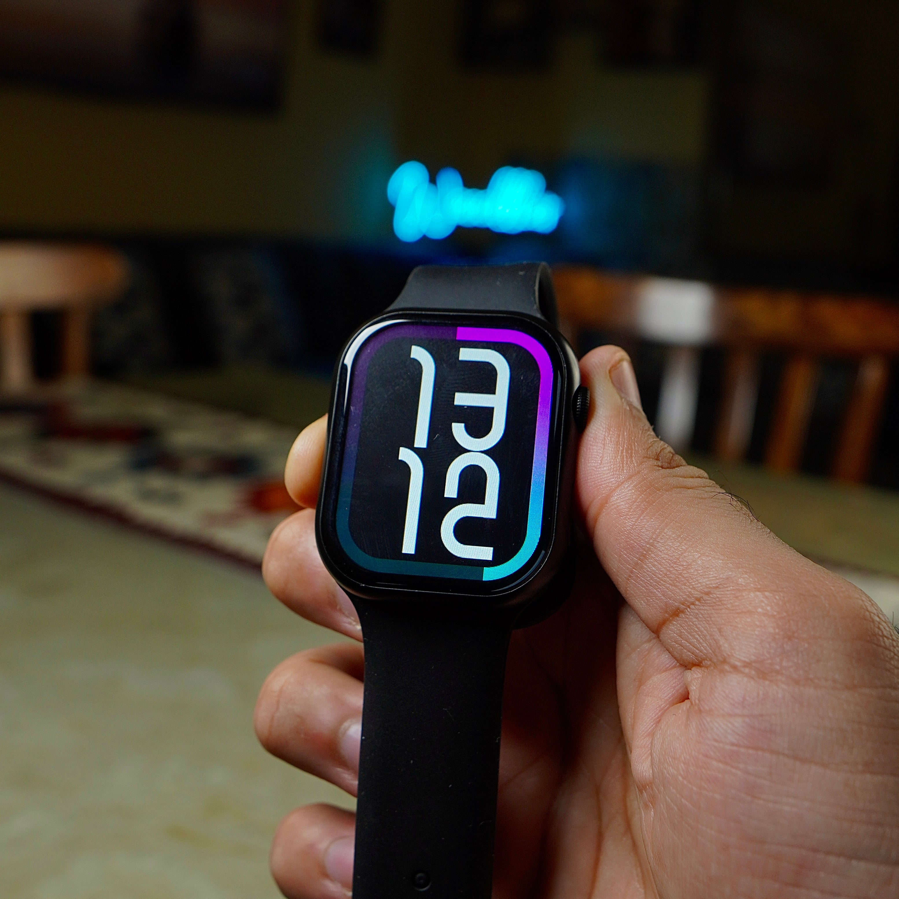 Bluetooth Smart Watch – 7 Straps Included, Wireless Charging, Bluetooth App Connectivity