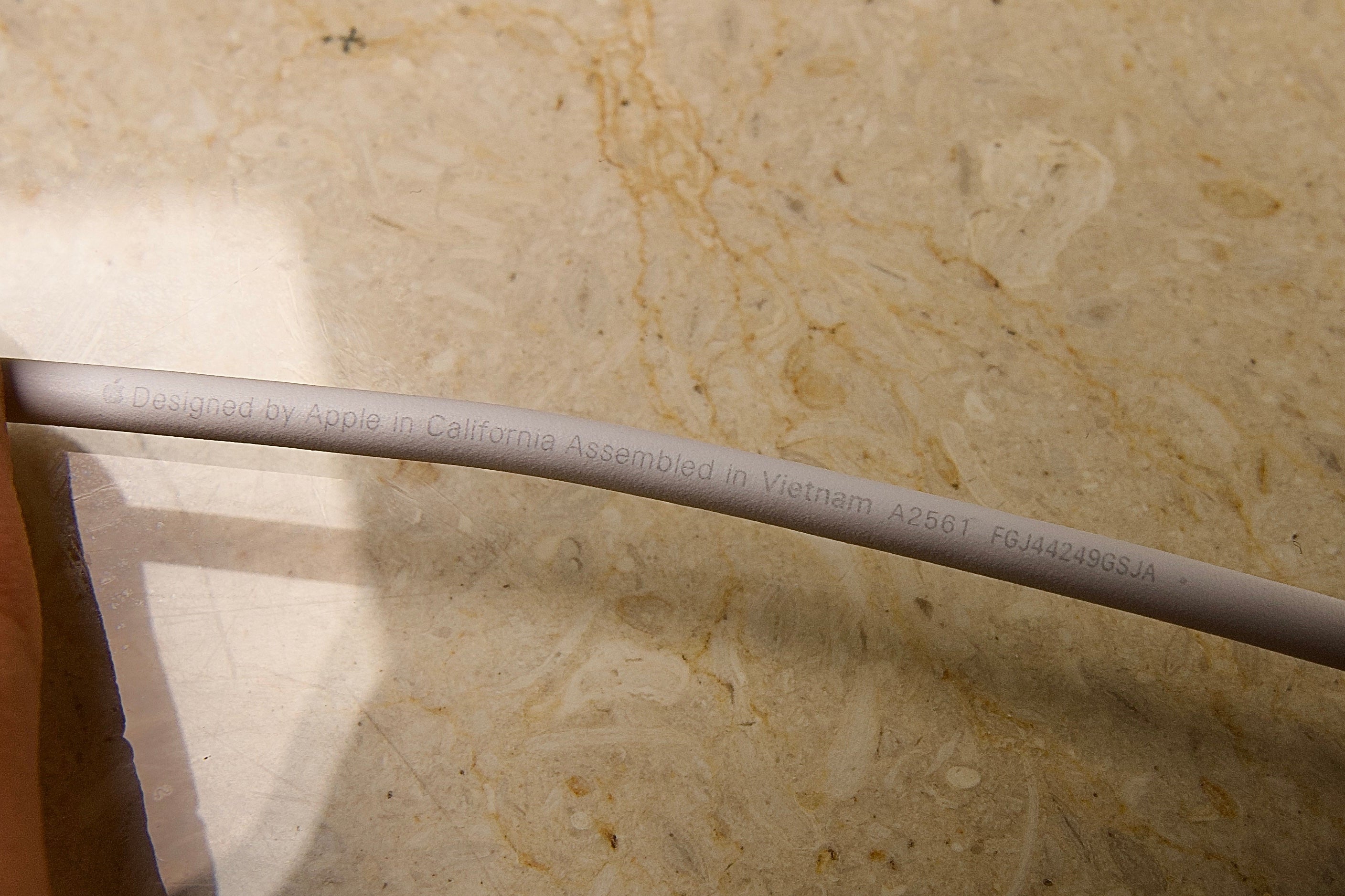 Apple Original Lightning to USB Cable – 100% Genuine (Box Pulled)