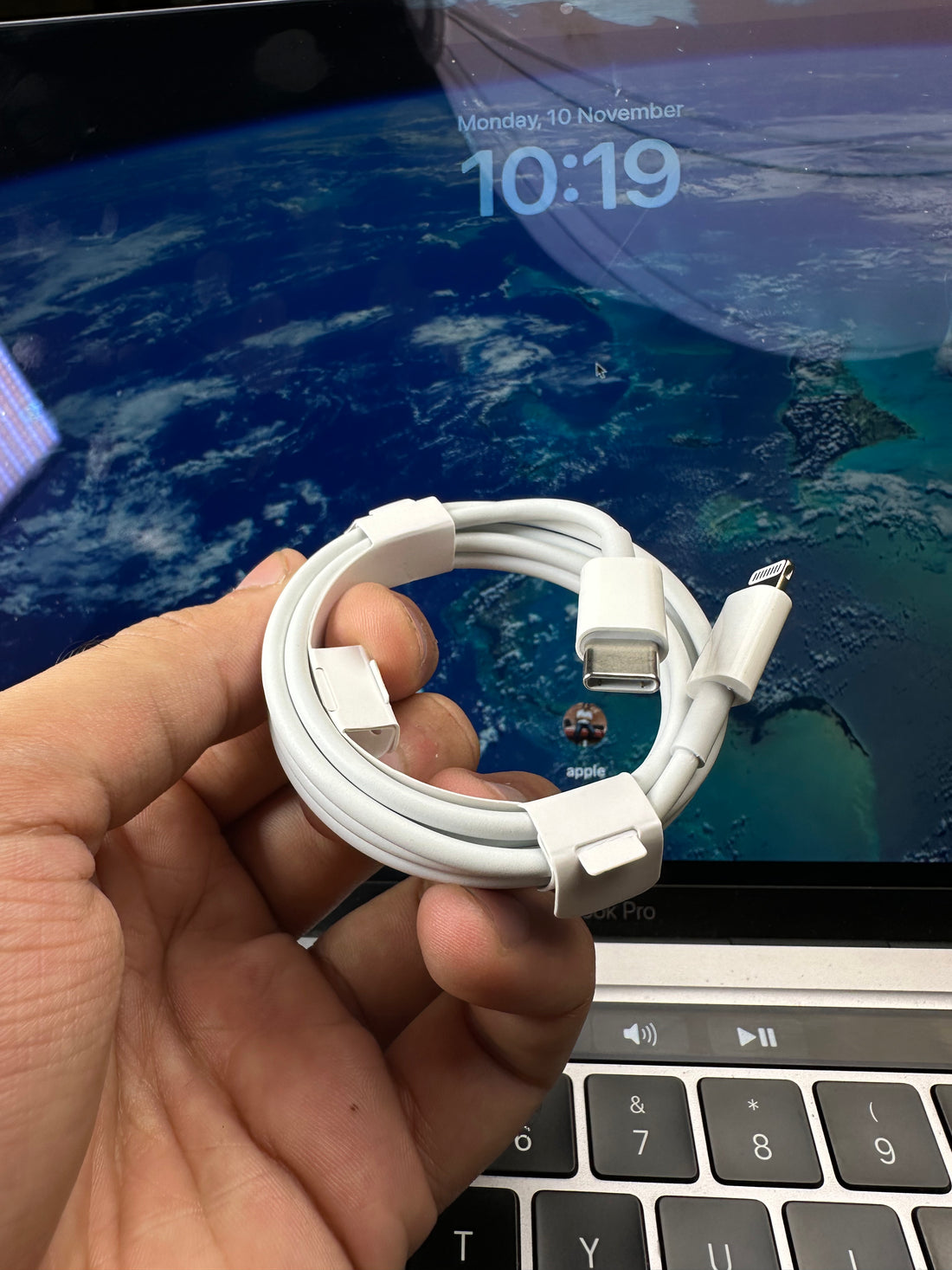 Original Apple USB-C to Lightning cable, 1 metre, box pulled, showing both ends