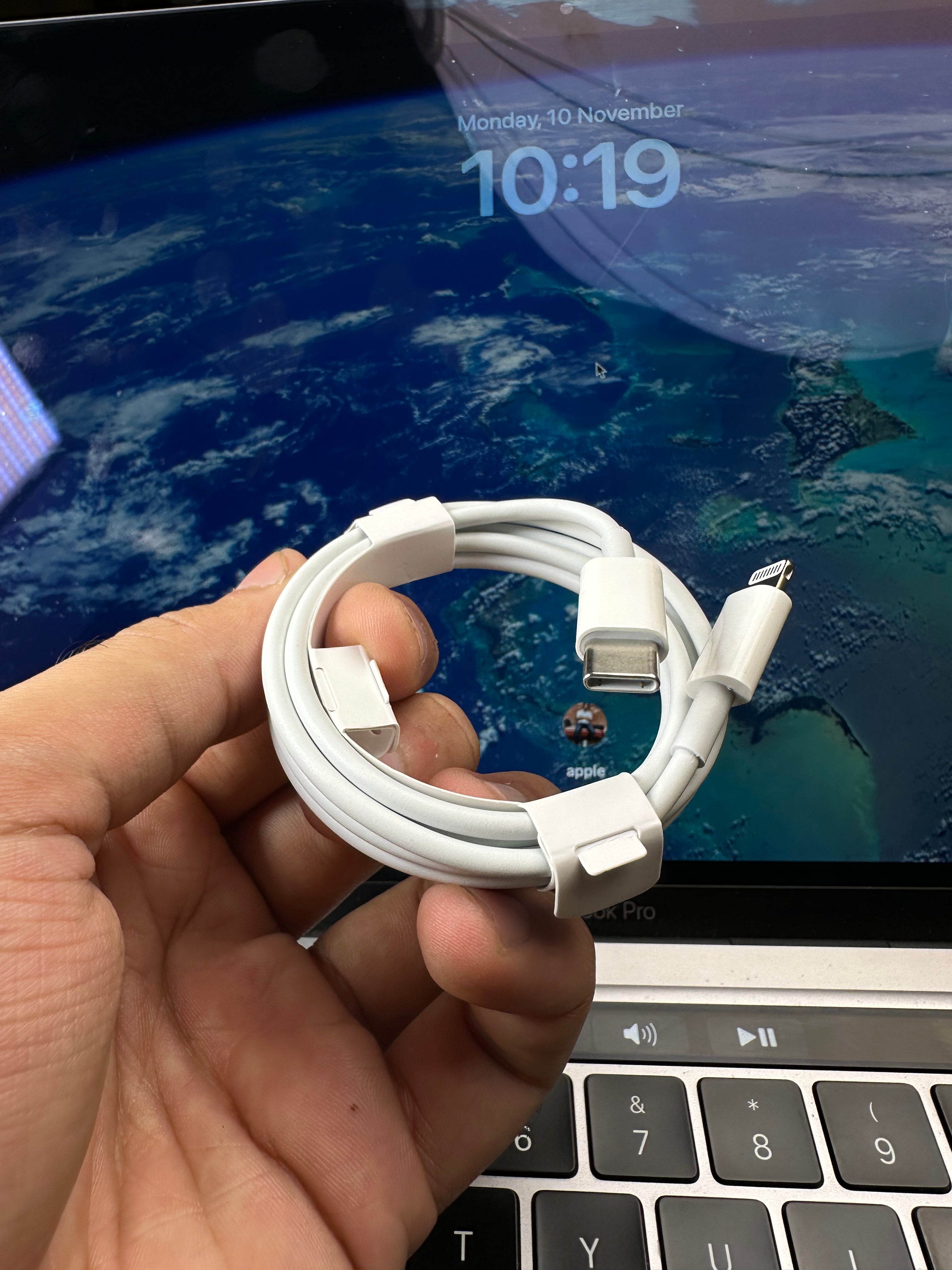 Apple Original Lightning to USB Cable – 100% Genuine (Box Pulled)