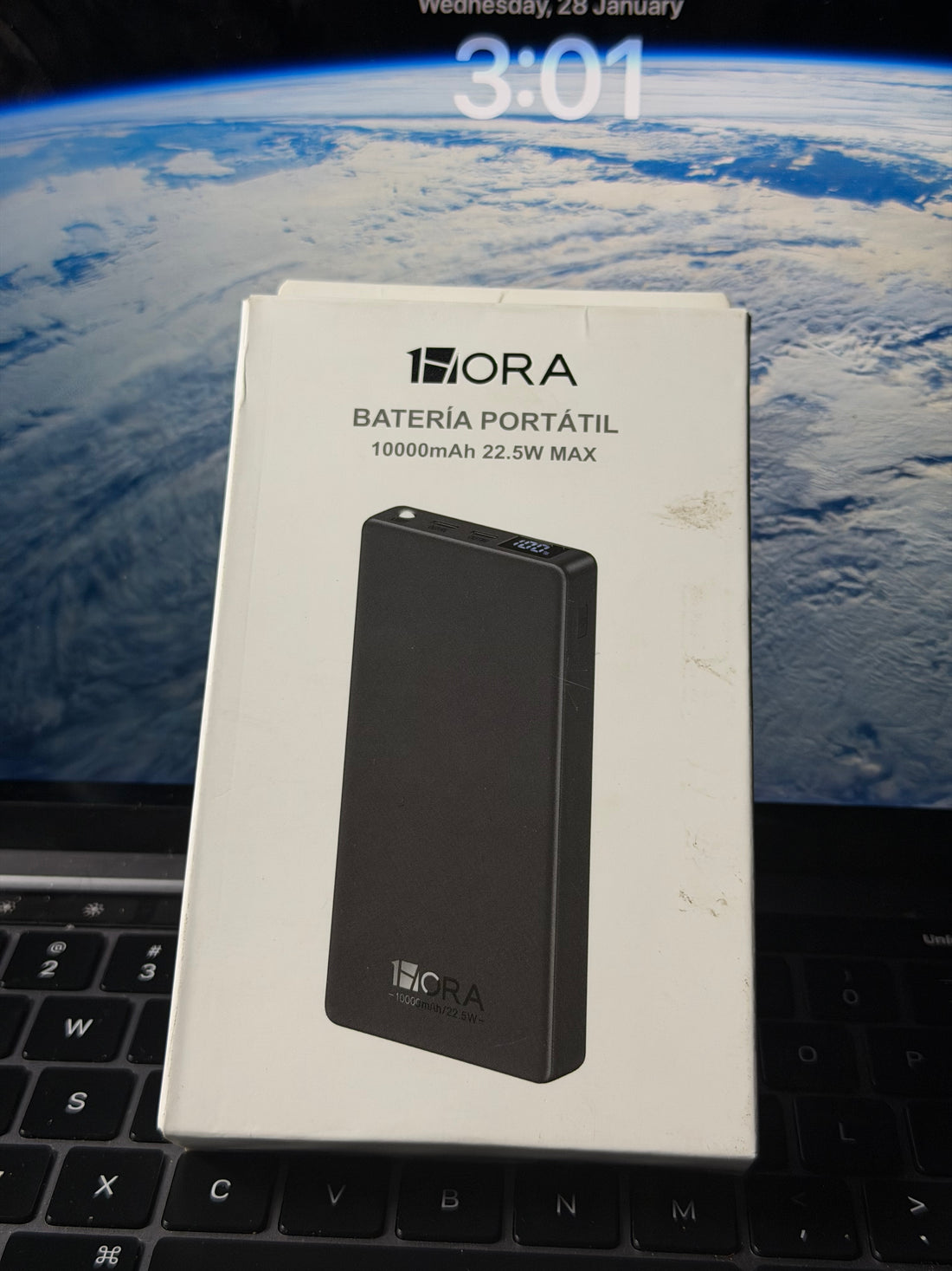 1Hora PowerBank – 22.5W Fast Charging, LED Display and flashlight