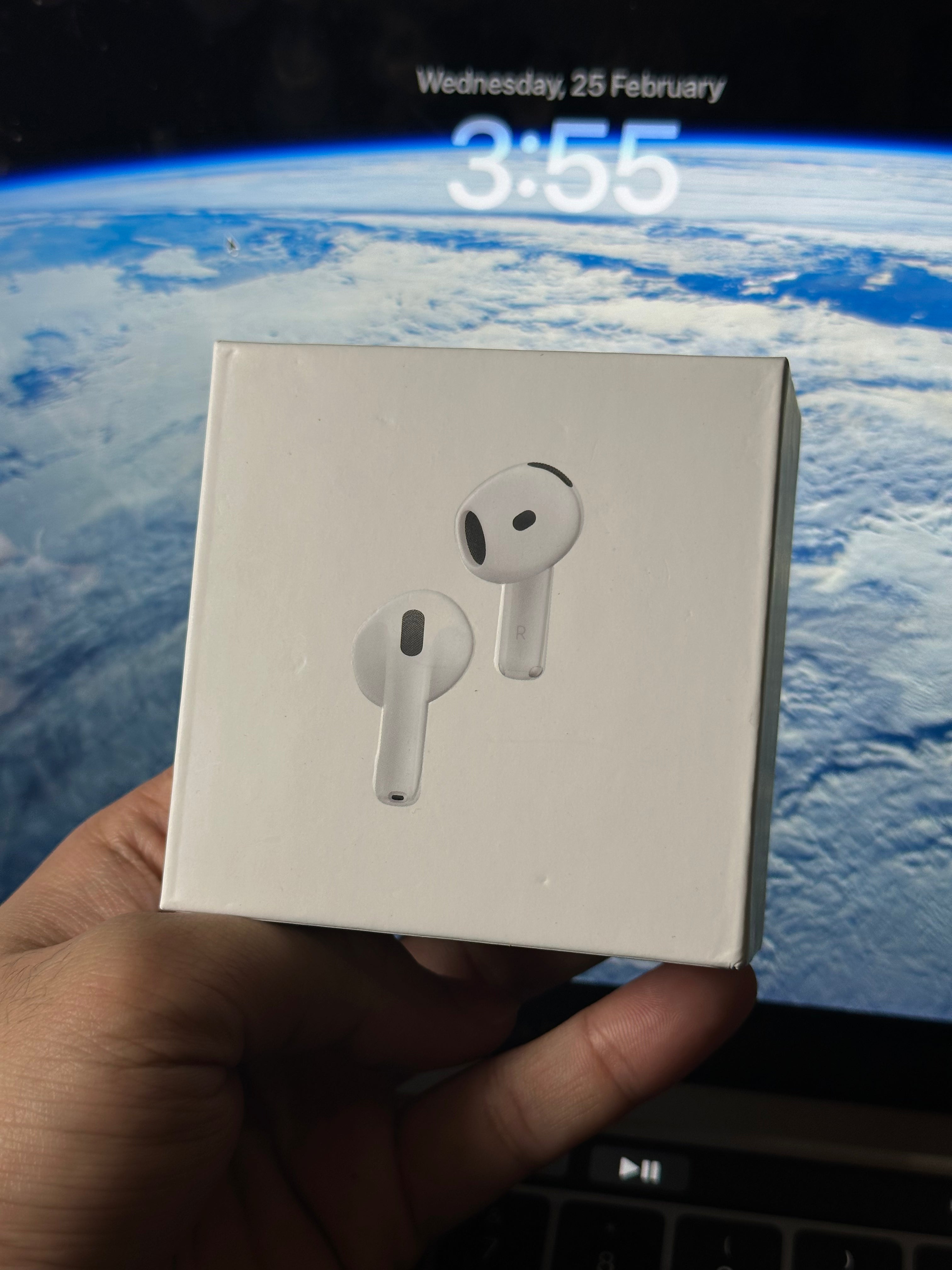 Gen 4, TWS Wireless Earbuds with Charging Case – Super Cheap – No ANC – Touch Control